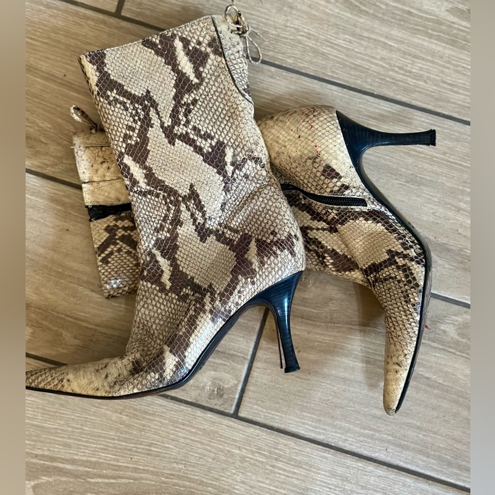 Snakeskin Booties​​